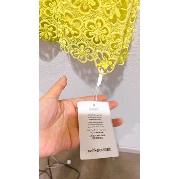 Self Portrait Lime Daisy Guipure Mini Dress US10 - Picture 9 of 10
